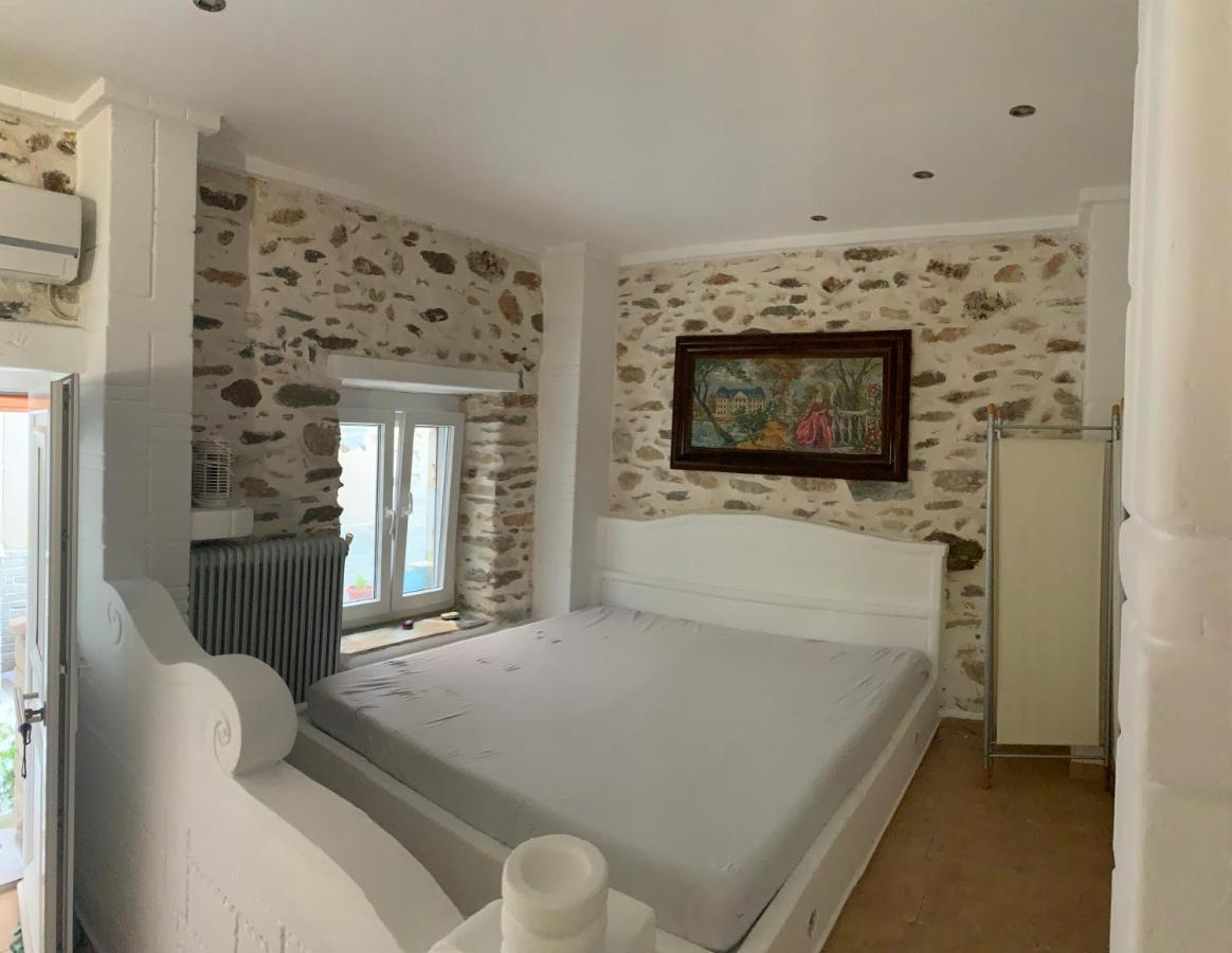 Sea&Stone Apartment Skala Sotiros Bagian luar foto