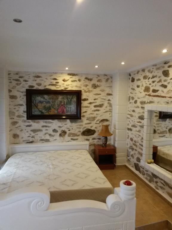 Sea&Stone Apartment Skala Sotiros Bagian luar foto